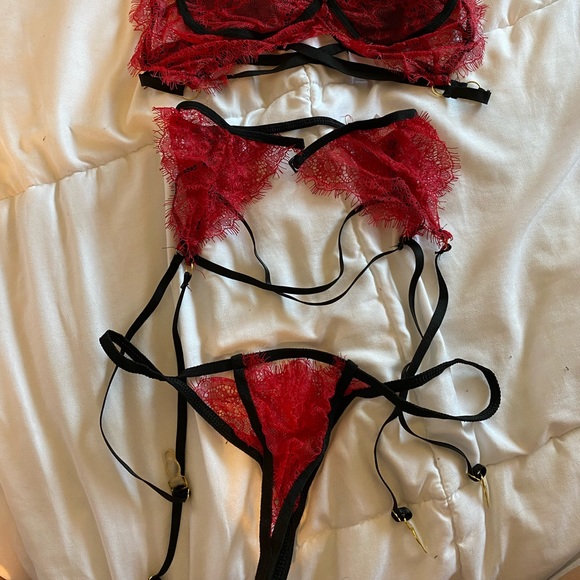 3 part lingerie set - Picture 2 of 4